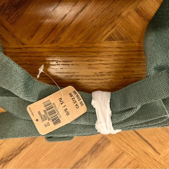 NWT PINK Victoria's Secret Cream and Green weekender Duffel Bag Adjustable Strap - Picture 6 of 13